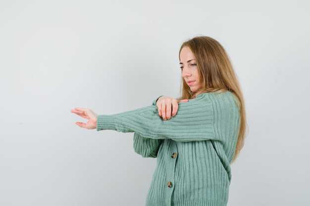 Причины и лечение боли в руках от плеча до локтя